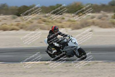 media/Nov-15-2025-Race Pace (Sat) [[8de605a2d8]]/Verified Riders/Turn 8 Inside (935am)/